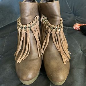 Sbicca Wedge Ankle Bootie